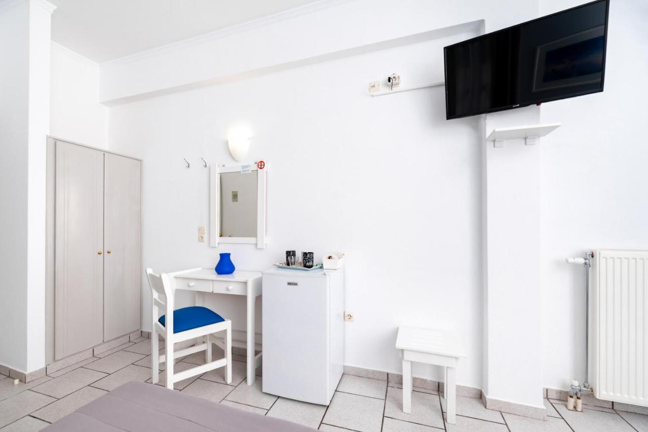 Fortuna Perissa Buitenkant foto
